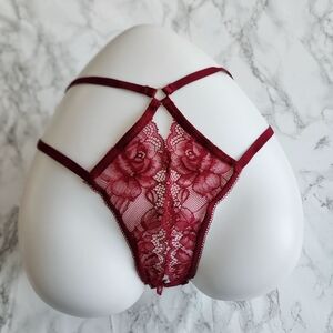 VICTORIA SECRET Lace Crotchless Strappy Thong Panty Underwear